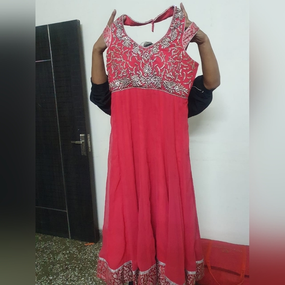 Festive Anarkali Suit Set for Parties and Wedding Functions Ceremony - Picture 4 of 10